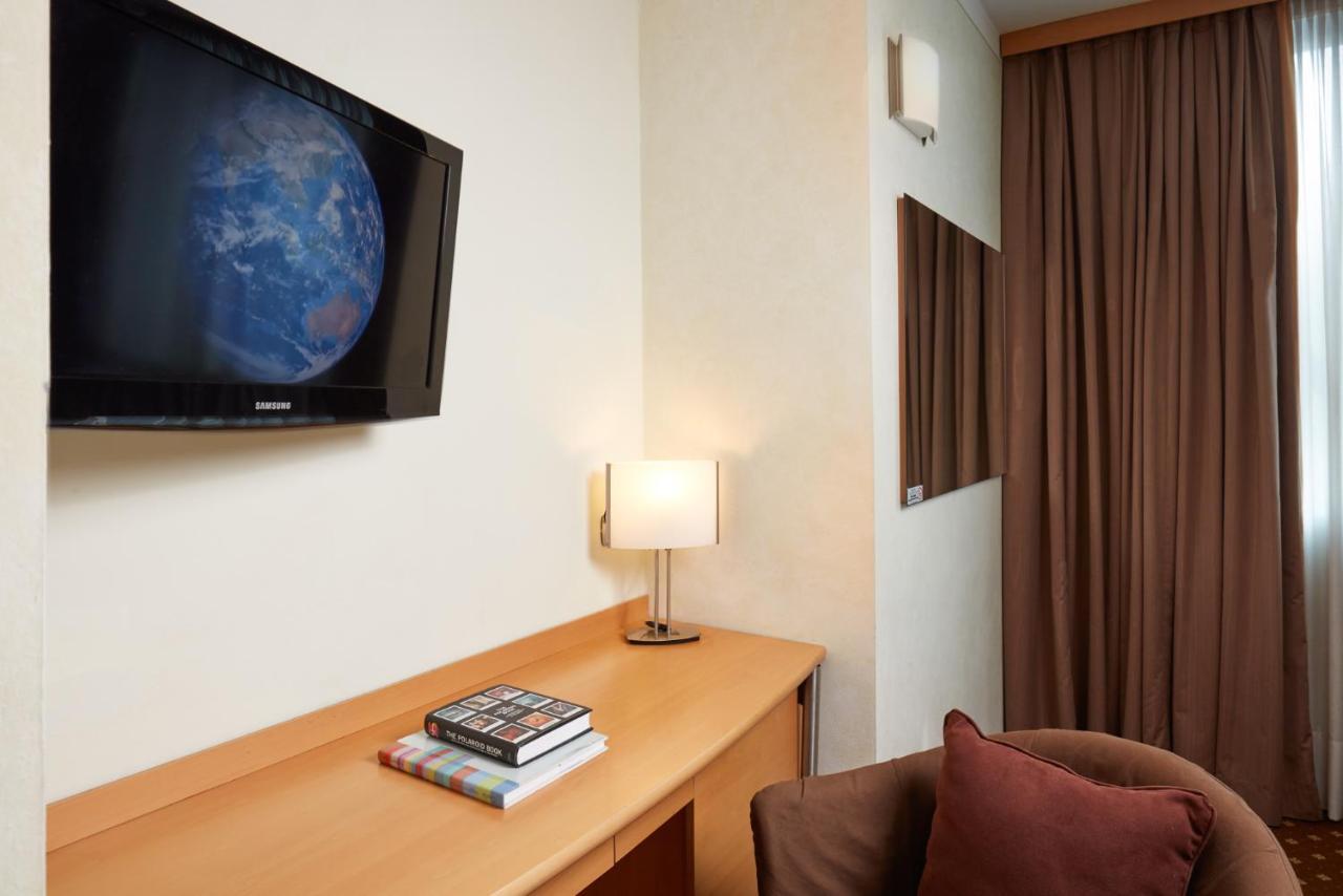 Garda Hotel Montichiari Exterior photo